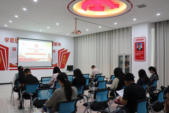 电商园党支部组织召开党员大会暨4月份“主题党日”活动