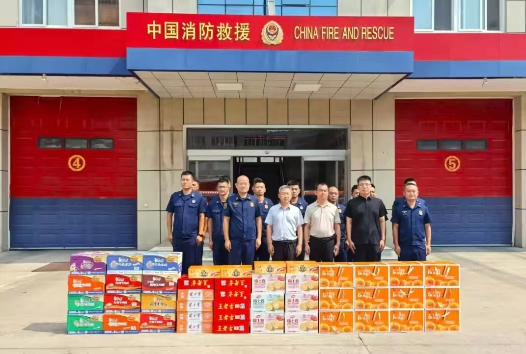 八一慰问传温情 共筑平安守家园