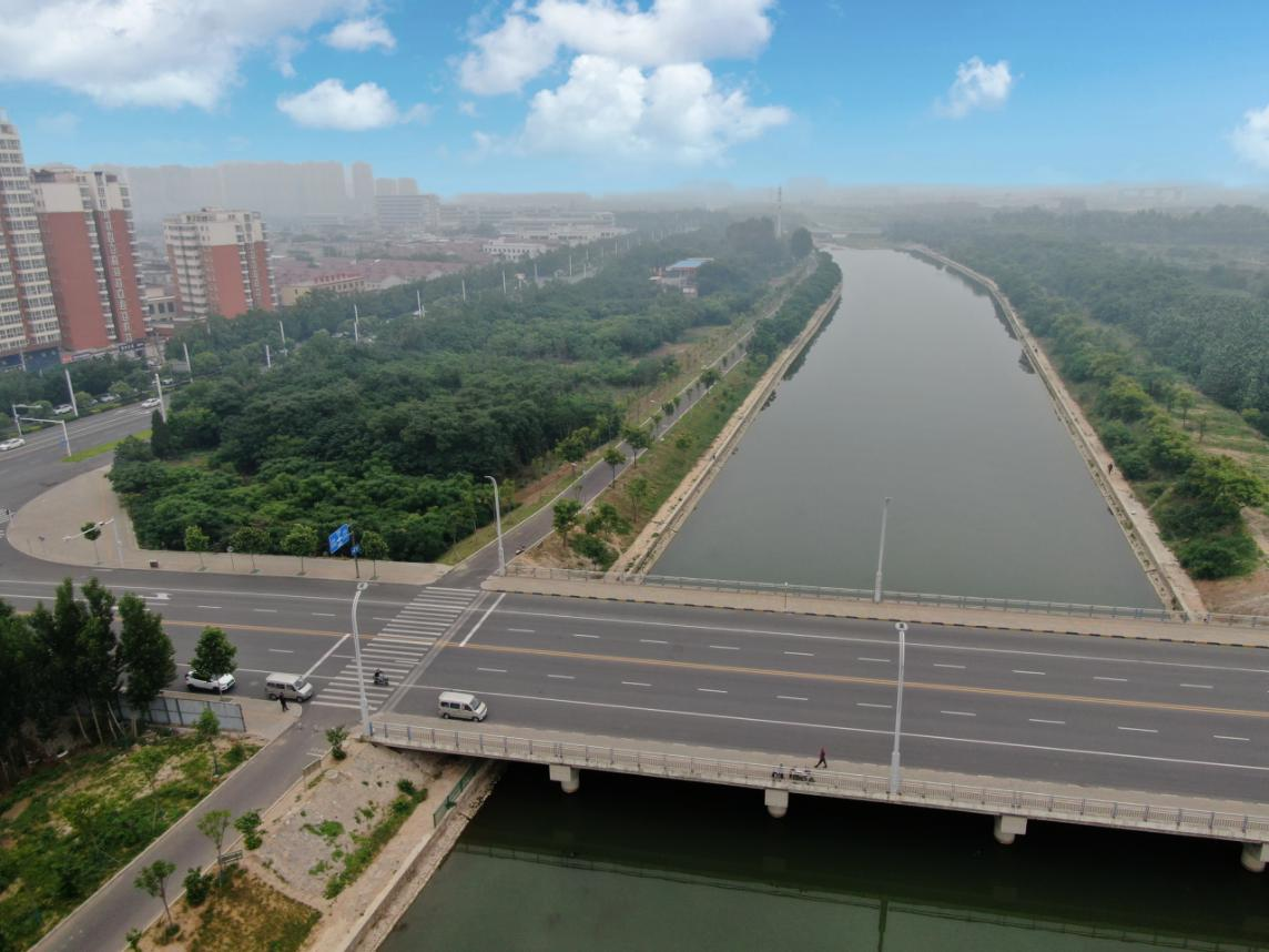 拆围透绿  扮靓洪河  安阳高新区迅速行动拆除洪河沿岸围挡