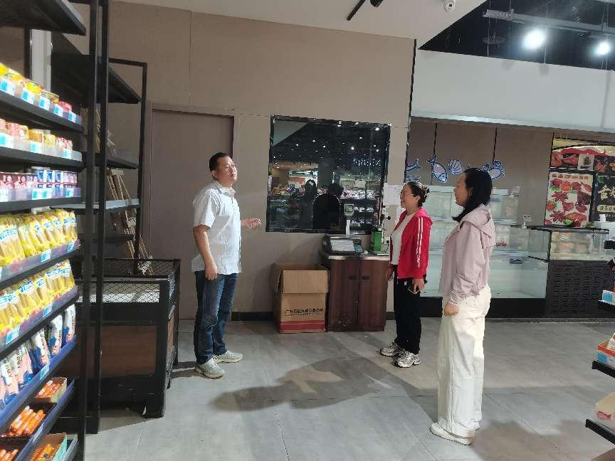 航空港区大营镇开展诚信信用宣传进商超活动 共筑诚信消费环境