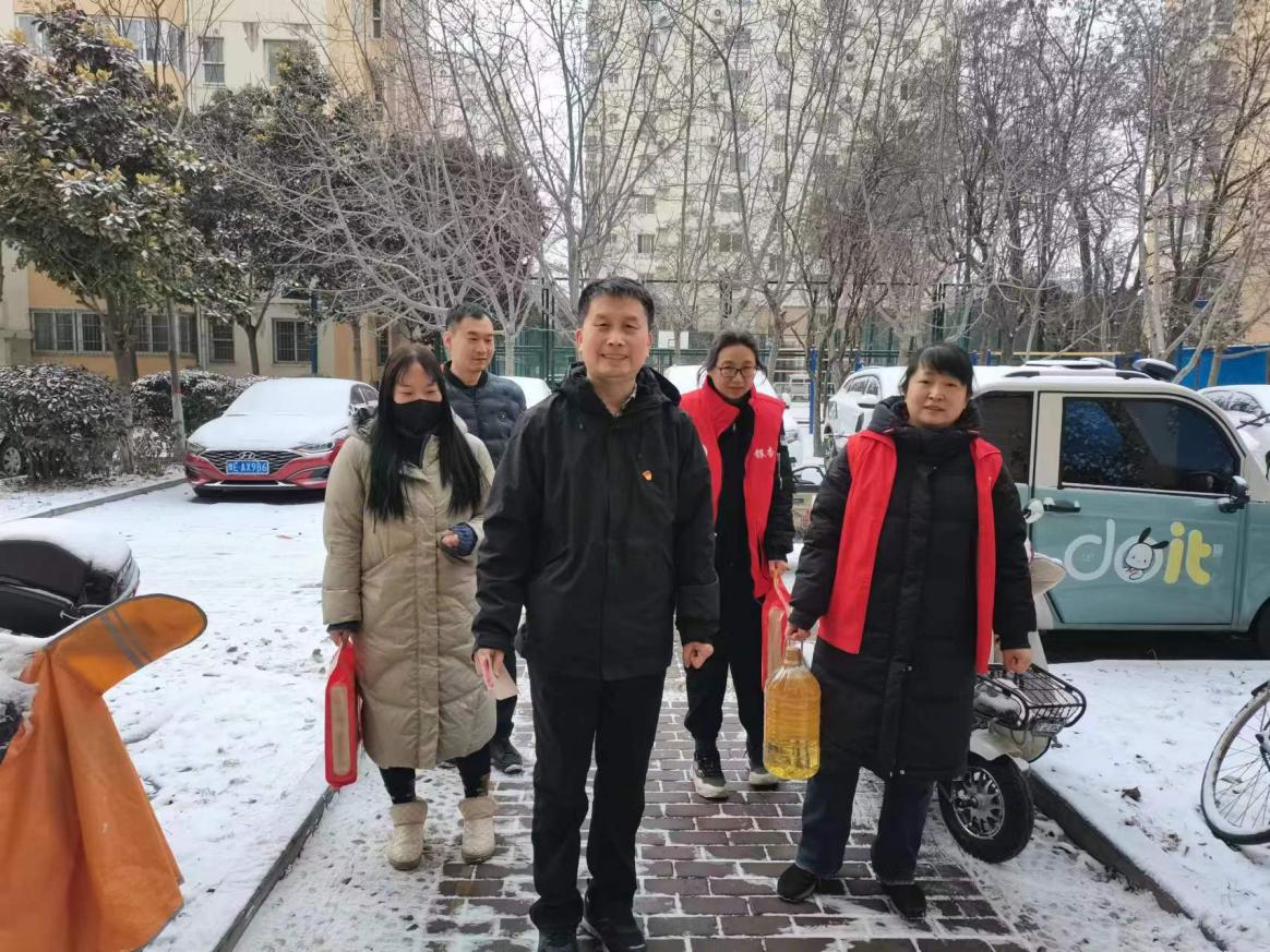 御景园社区 ：走访慰问困难群众暖人心