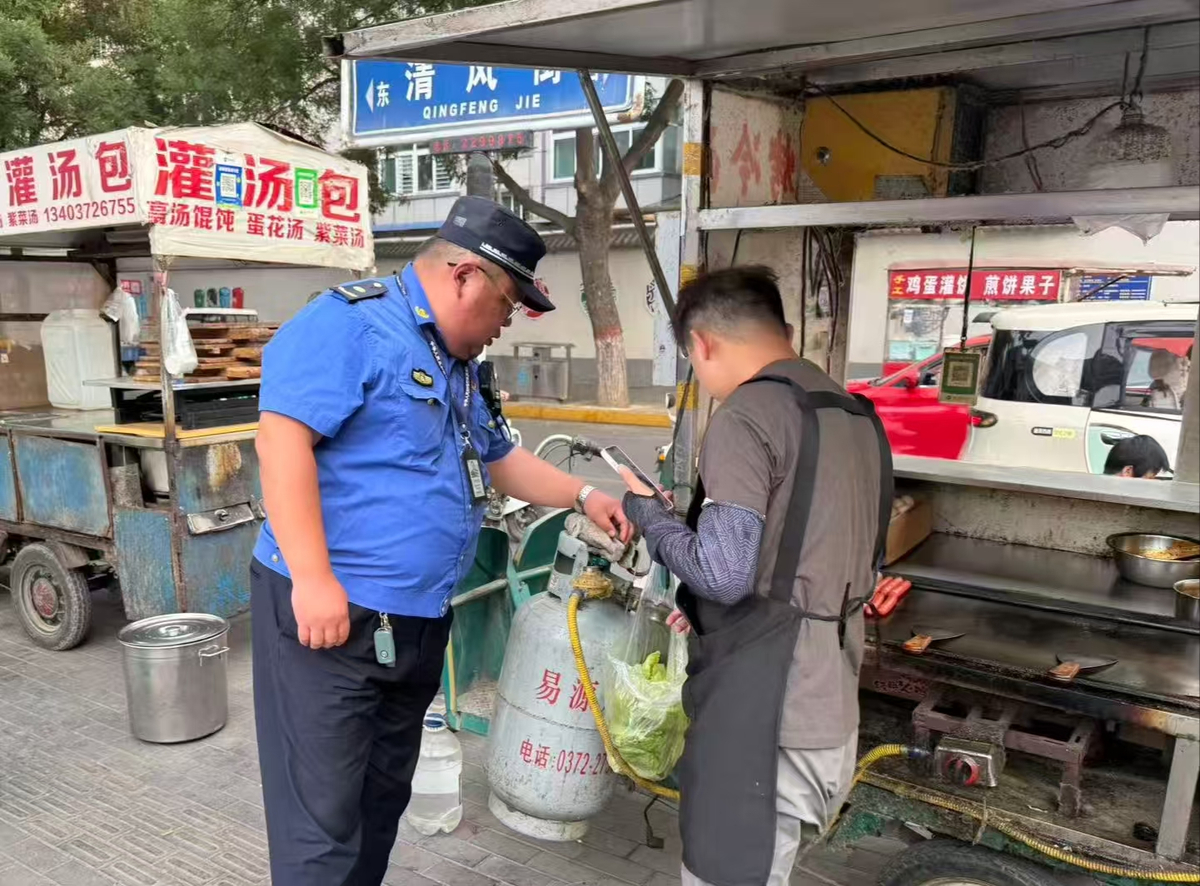区城市管理局压实长效责任 织密燃气安全网