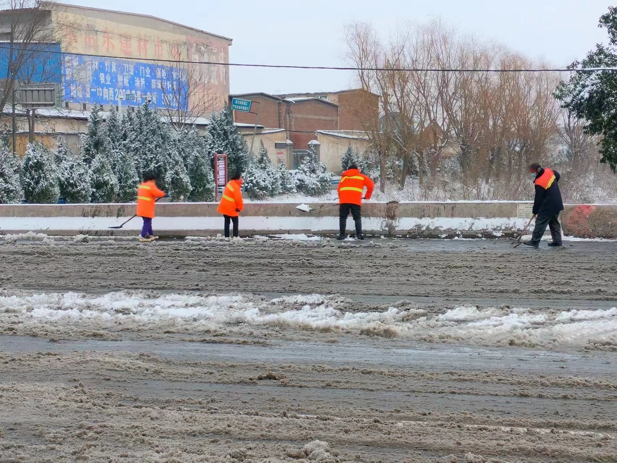 殷都区交通运输局<br>积极应对低温雨雪冰冻天气 全力保障公路安全畅通