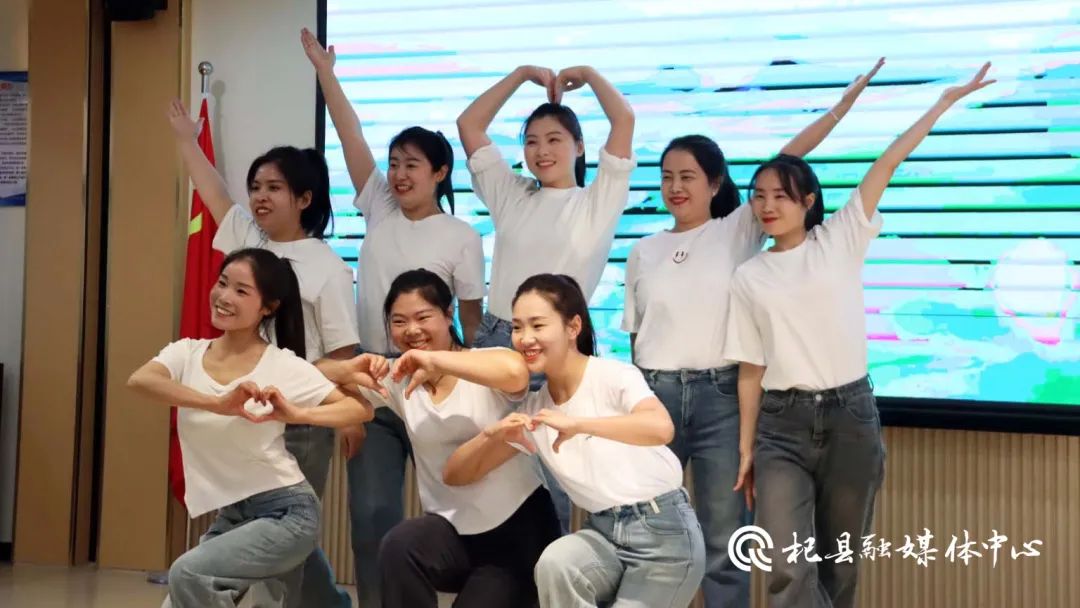 杞县大同小学开展纪念三八国际妇女节活动