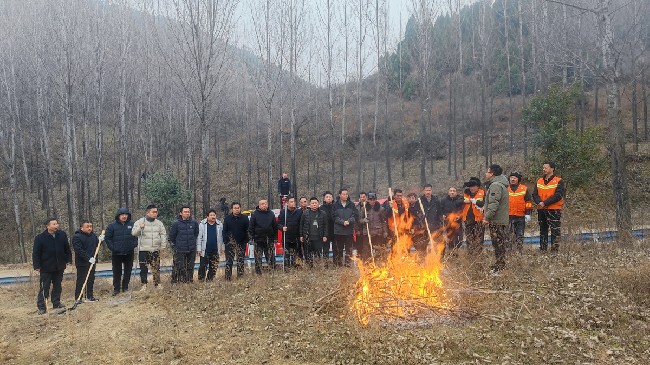 防患未“燃”踐于行 筑牢森林安全線，下峪鎮(zhèn)開展2024年冬季森林防火應急演練