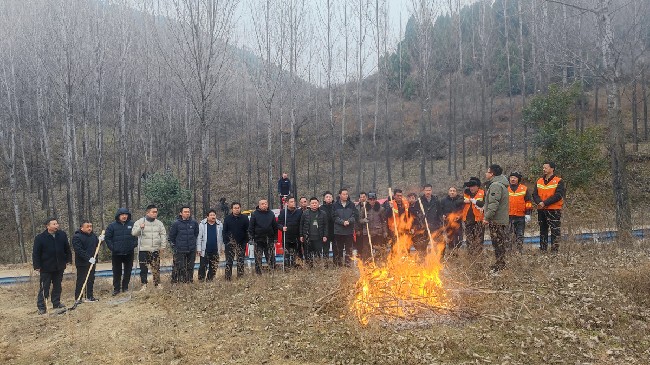 防患未“燃”踐于行 筑牢森林安全線，下峪鎮(zhèn)開展2024年冬季森林防火應急演練