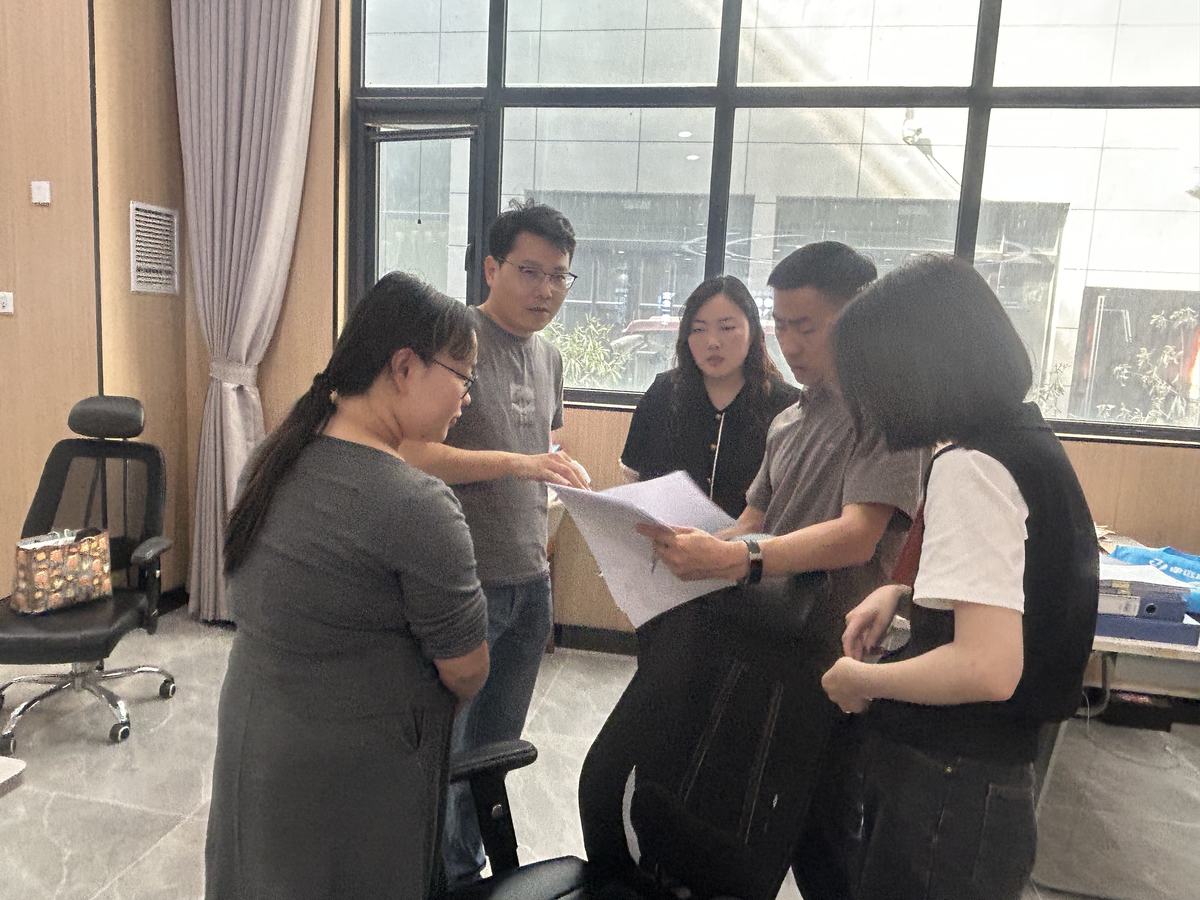 新乡经开区行政服务局联合住建局组织召开 公租房“一件事”现场会