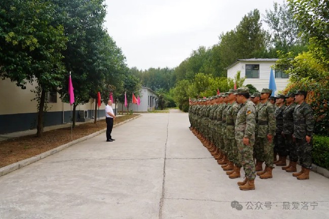 王瑞看望慰问2024年秋季入伍新兵