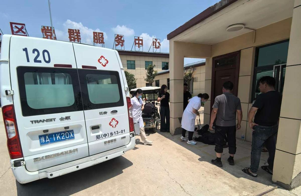 烈日下的紧急救援：清河办事处成功救助中暑老人