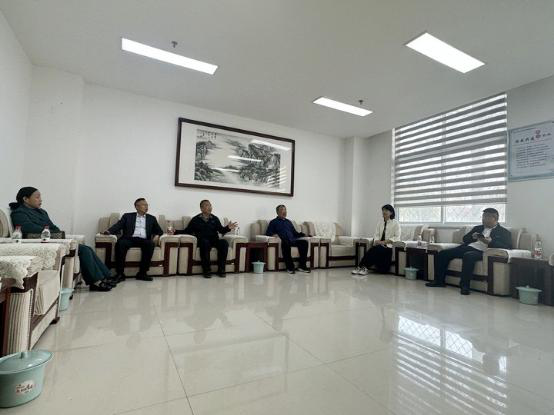 濮阳市市场监督管理局二级高级主办张亦清莅临电商园调研