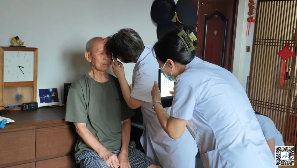安阳县退役军人事务局组织开展“情暖老兵 守护光明”义诊活动