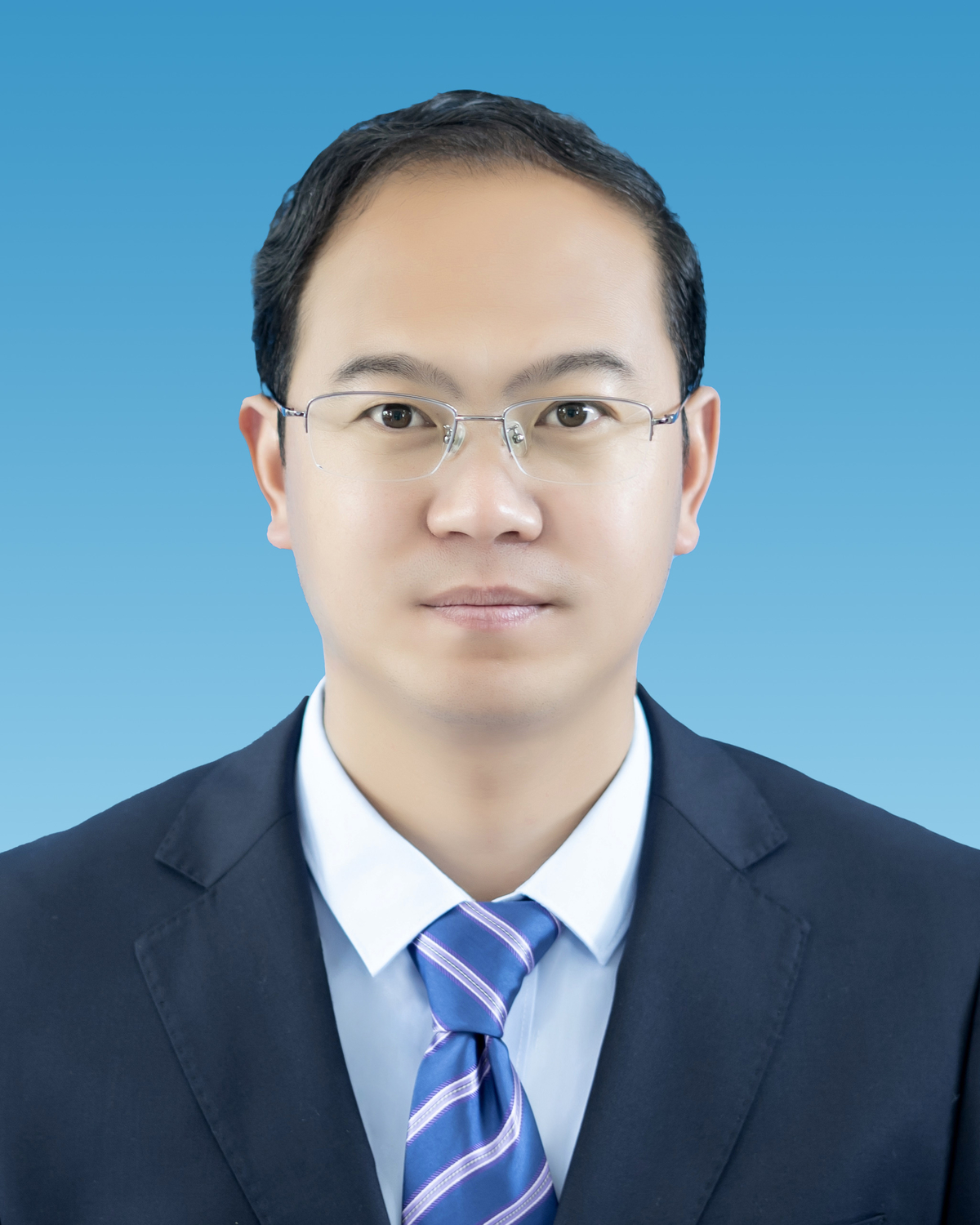 崔记伟