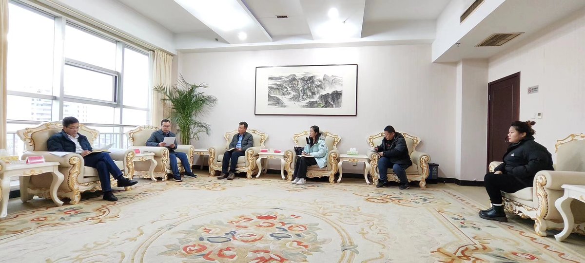 安阳高新区召开主题教育读书班分组学习研讨会