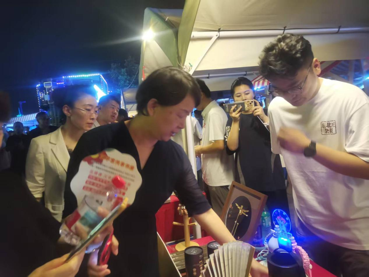 华龙区特色文旅产品精彩亮相濮阳市“炎夏逐光 八景燃情”文旅消费季启动仪式
