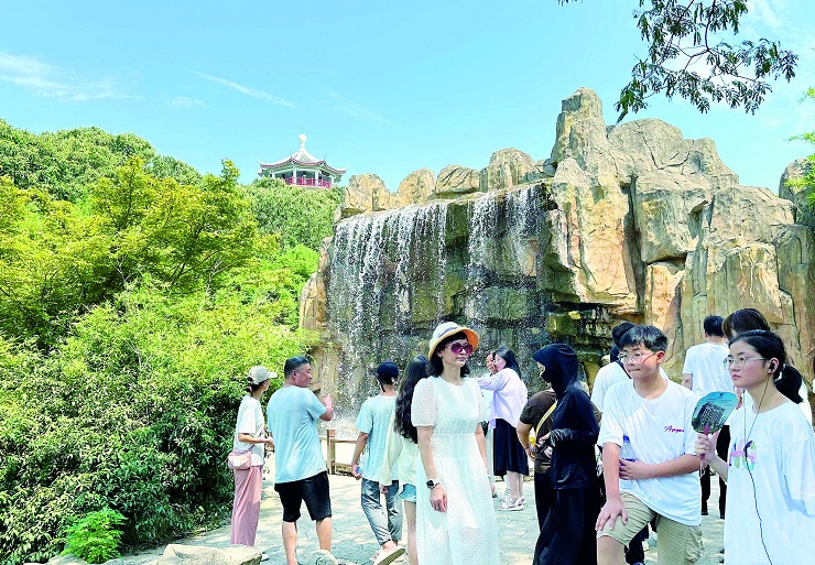 南灣湖風(fēng)景區(qū)暑期熱度“狂飆”