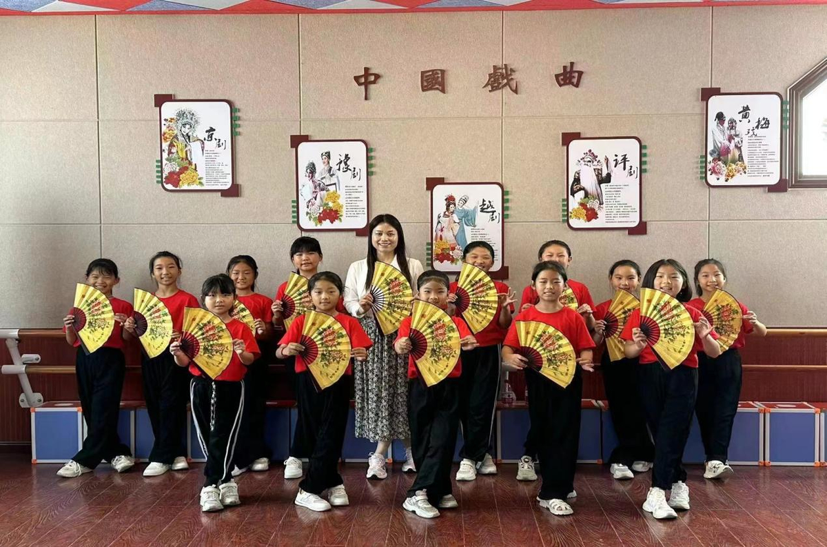 航空港区三所学校荣获河南省第七届中小学体育艺术“一校一品”示范特色学校