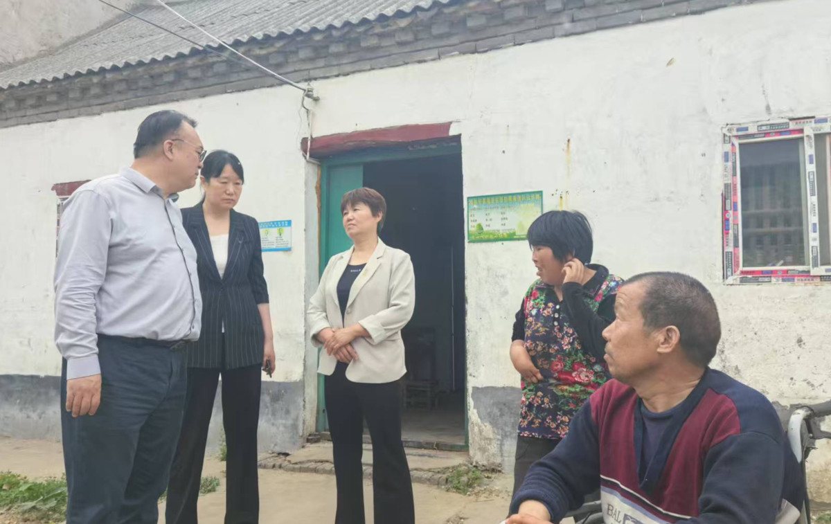 接待四处党支部到尚庄村开展慰问活动