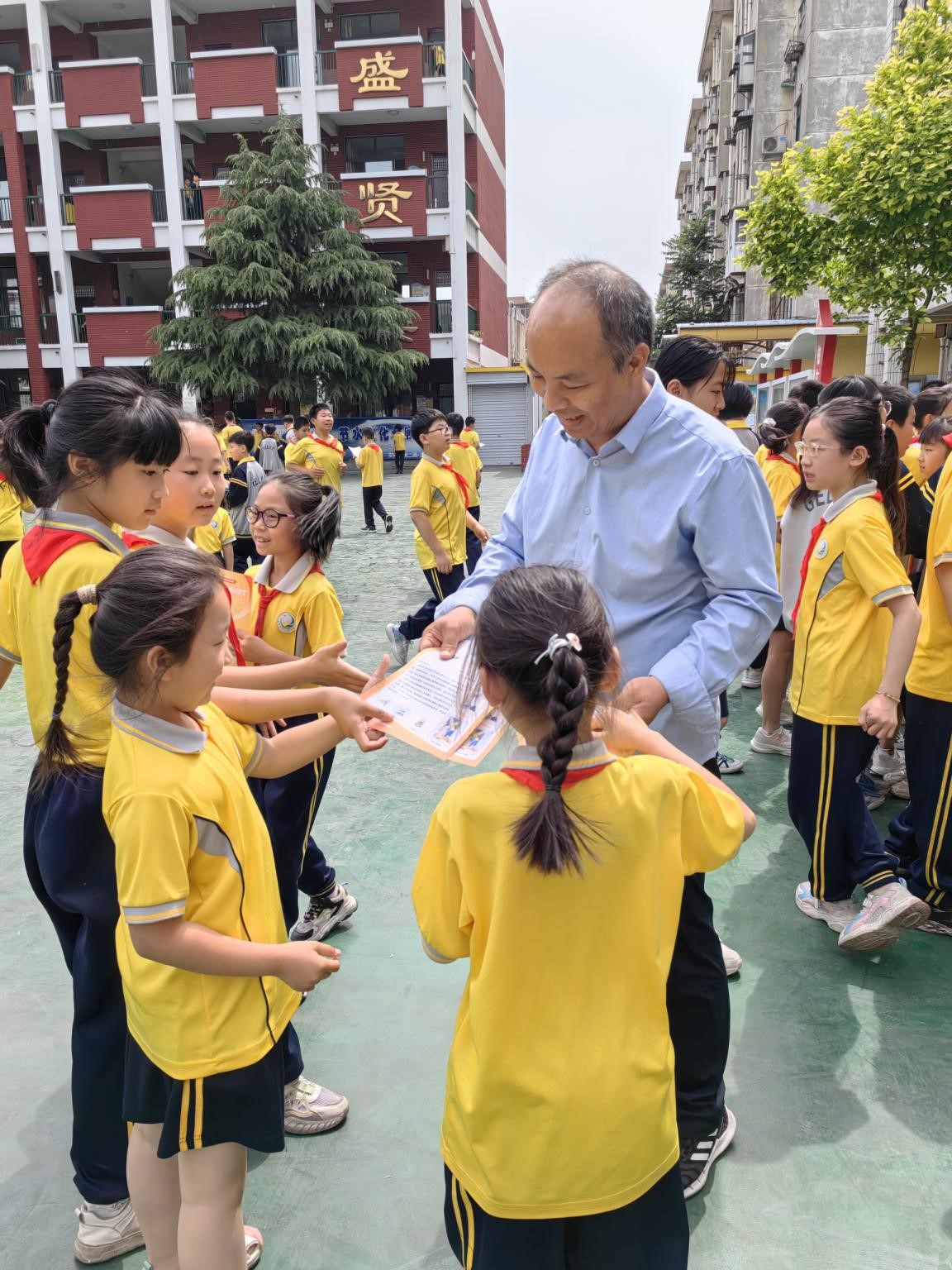 殷都区交通运输局<br>安全教育进校园  守护平安伴成长