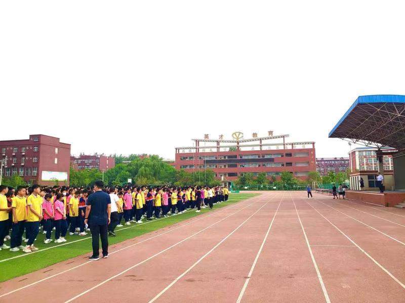 新乡十中英才学校科普教育基地