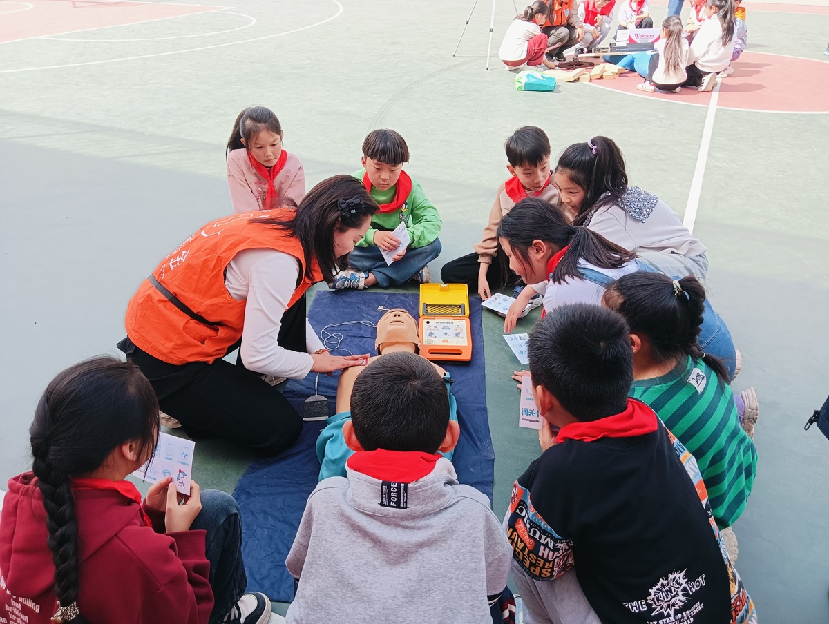 龙王办事处：平安“童”行，安全技能护航青少年成长