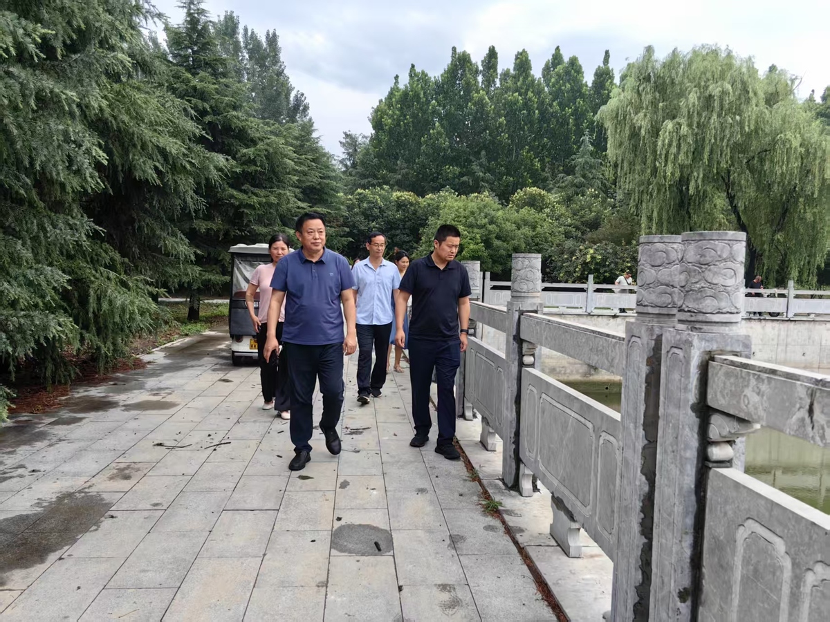 华安办第一总河长、华安街道党工委筹备组组长到引黄入冀补淀工程总干渠（华安段）、濮上河（华安段）开展巡河巡查