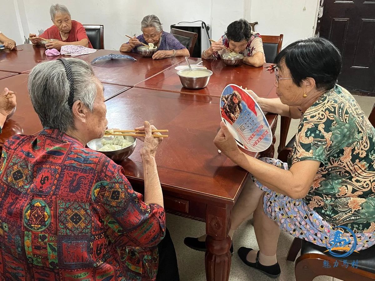 一顿饭一块五！这个老年食堂让老人吃出满满“幸福味儿”
