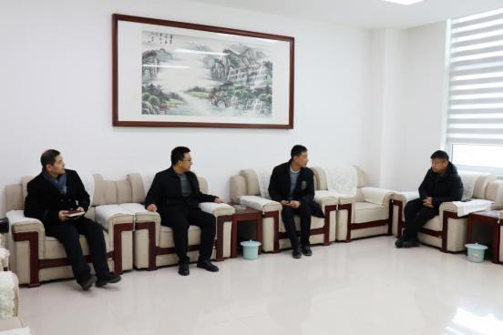 市住房公积金管理中心党组成员、副主任马鑫莅临电商园参观调研