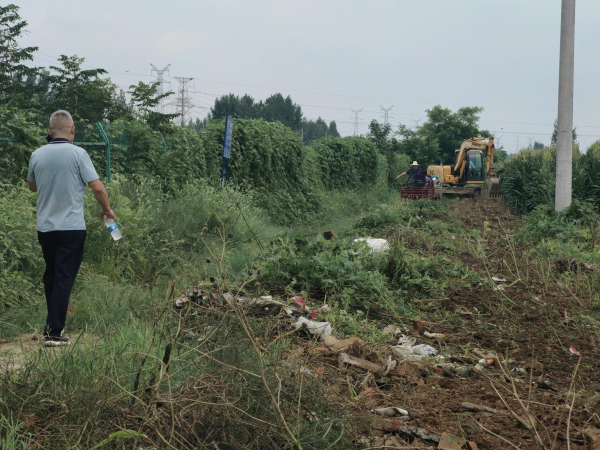 积极配合做好引黄入冀补淀工程沿渠巡视道路(王助段)项目建设清障工作