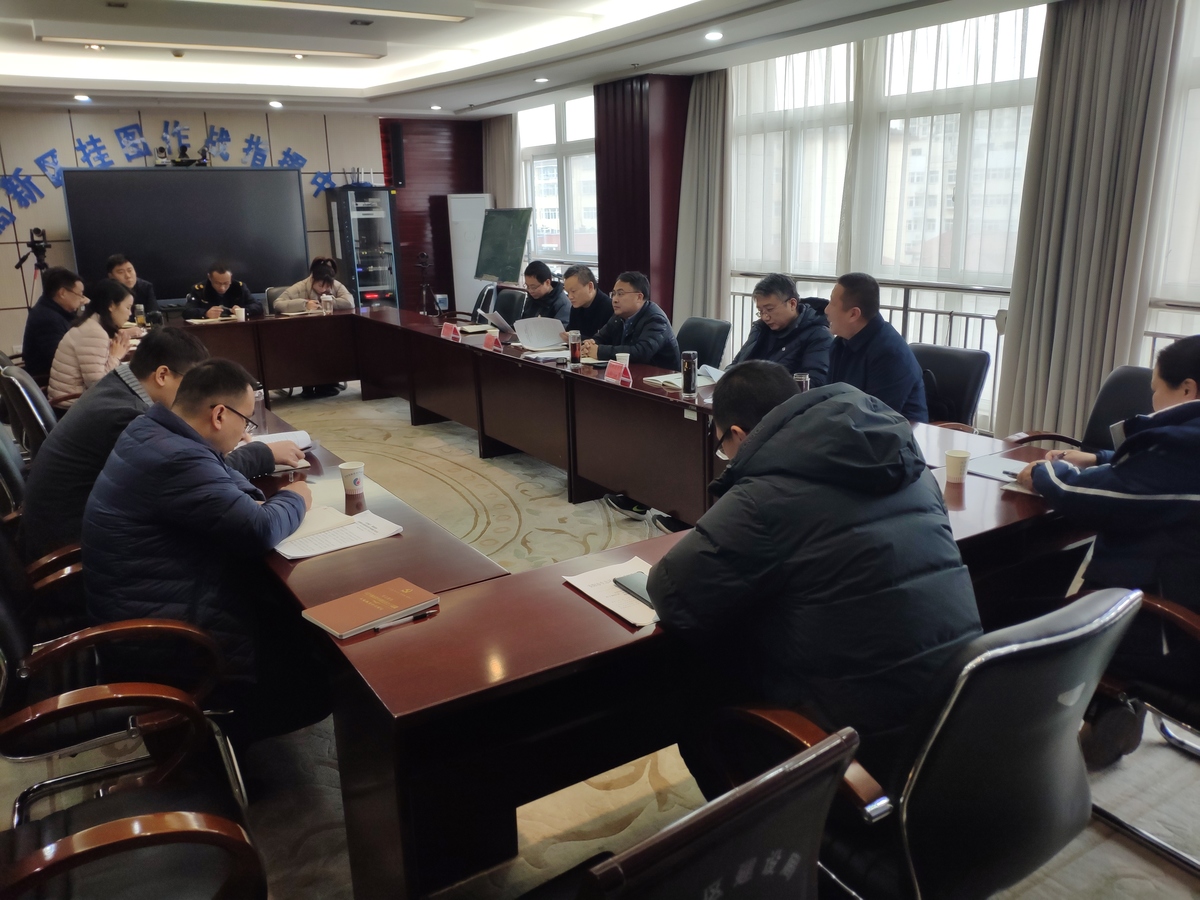 安阳高新区召开主题教育读书班分组学习研讨会