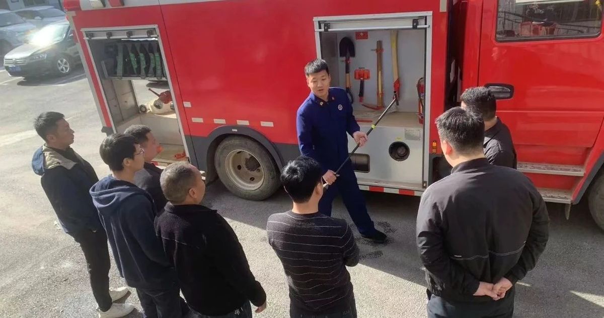 下峪镇开展消防车实操培训，共筑安全“防火墙”