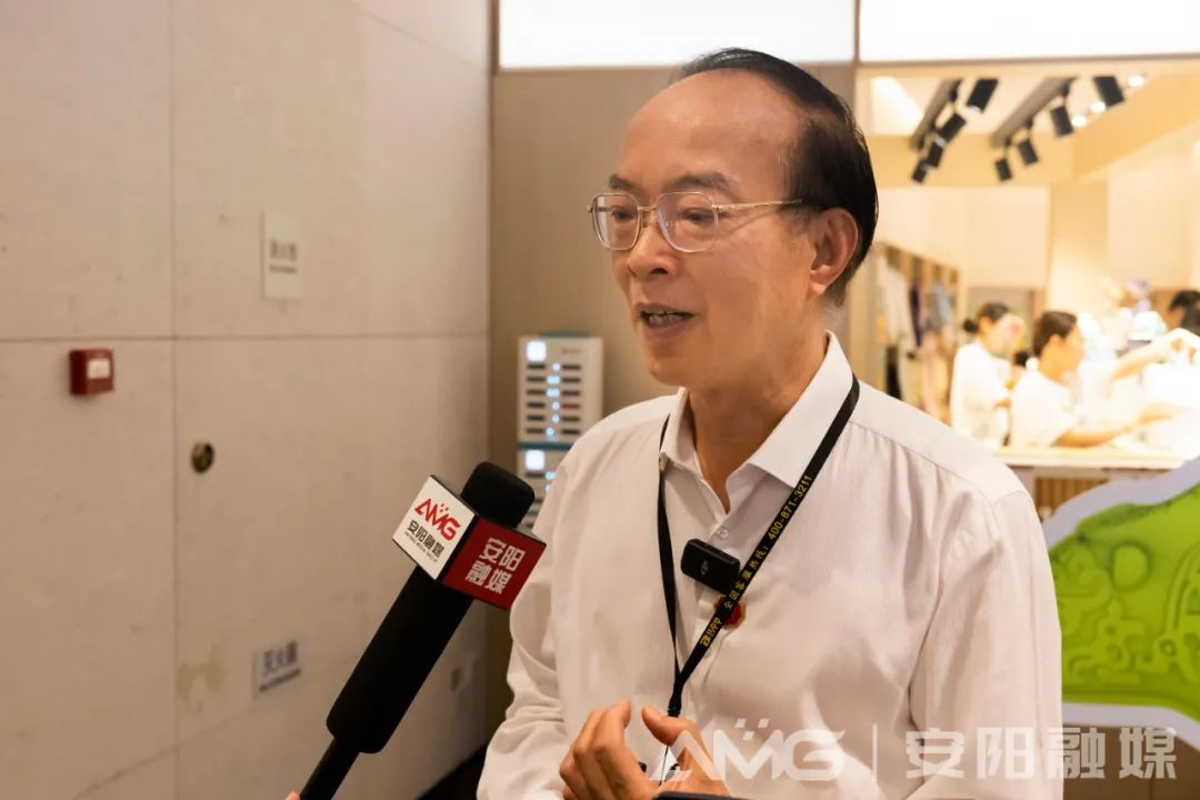 马逢国：汲取创作能量 增强文化自信