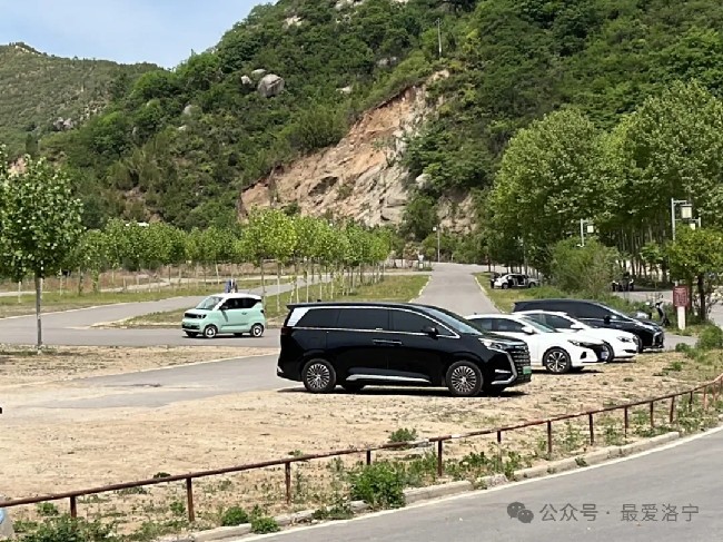 文明旅游反面曝光｜五一游玩，對(duì)不文明行為說(shuō)“不”！