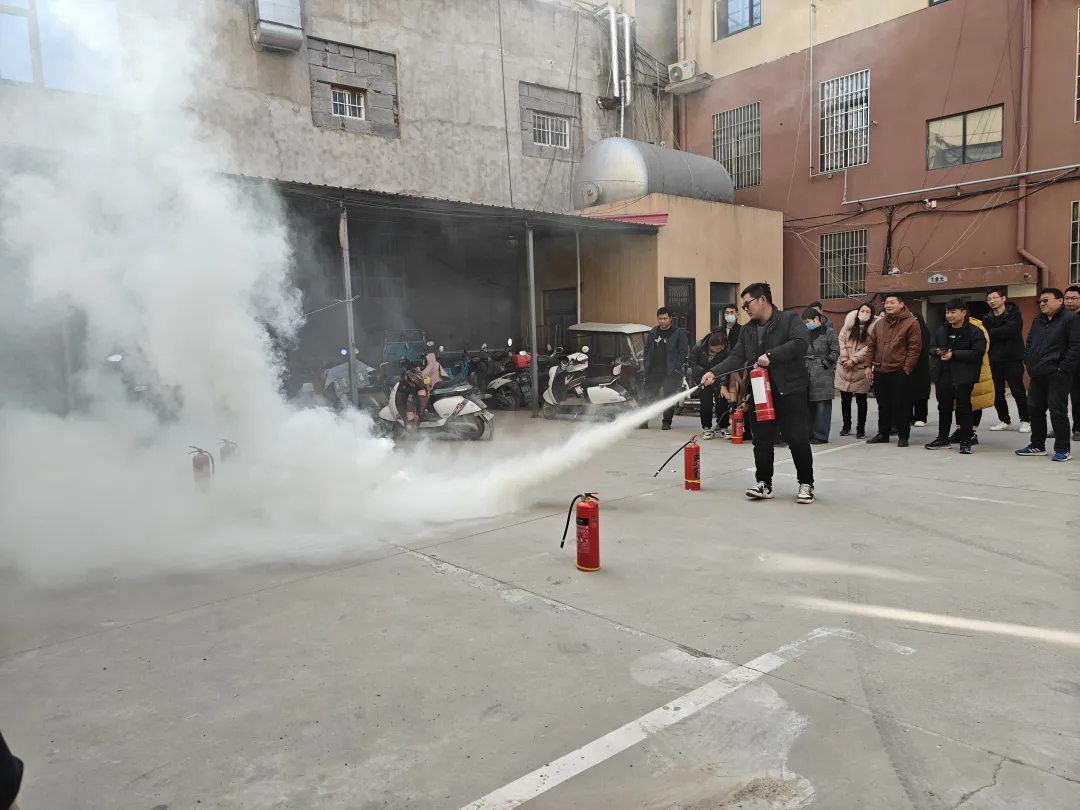 八千办事处开展电动自行车火灾事故消防应急演练