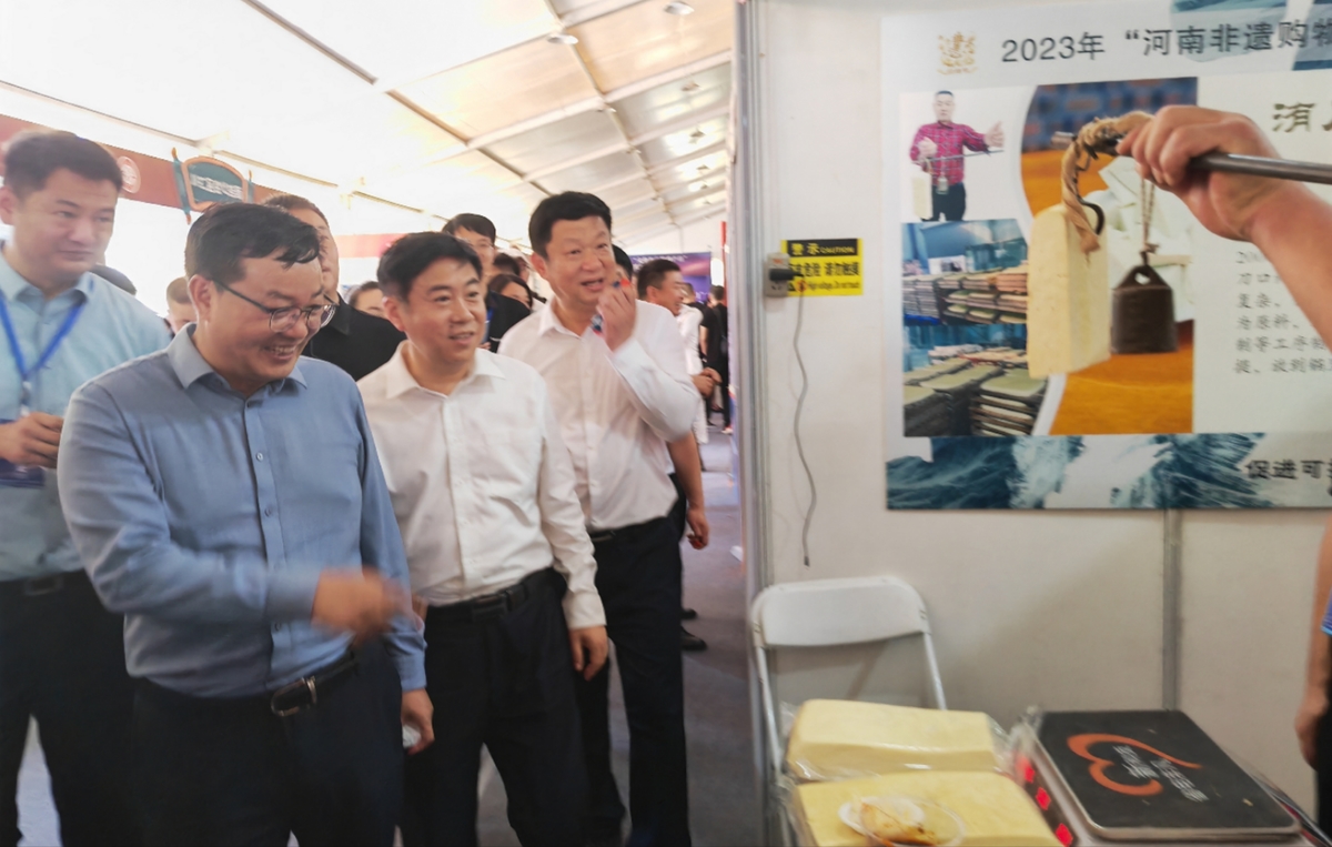 传承非遗文化  展示豆腐“名片”  ——洧川镇参加河南省2023年“文化和自然遗产日”非遗宣传展示侧记