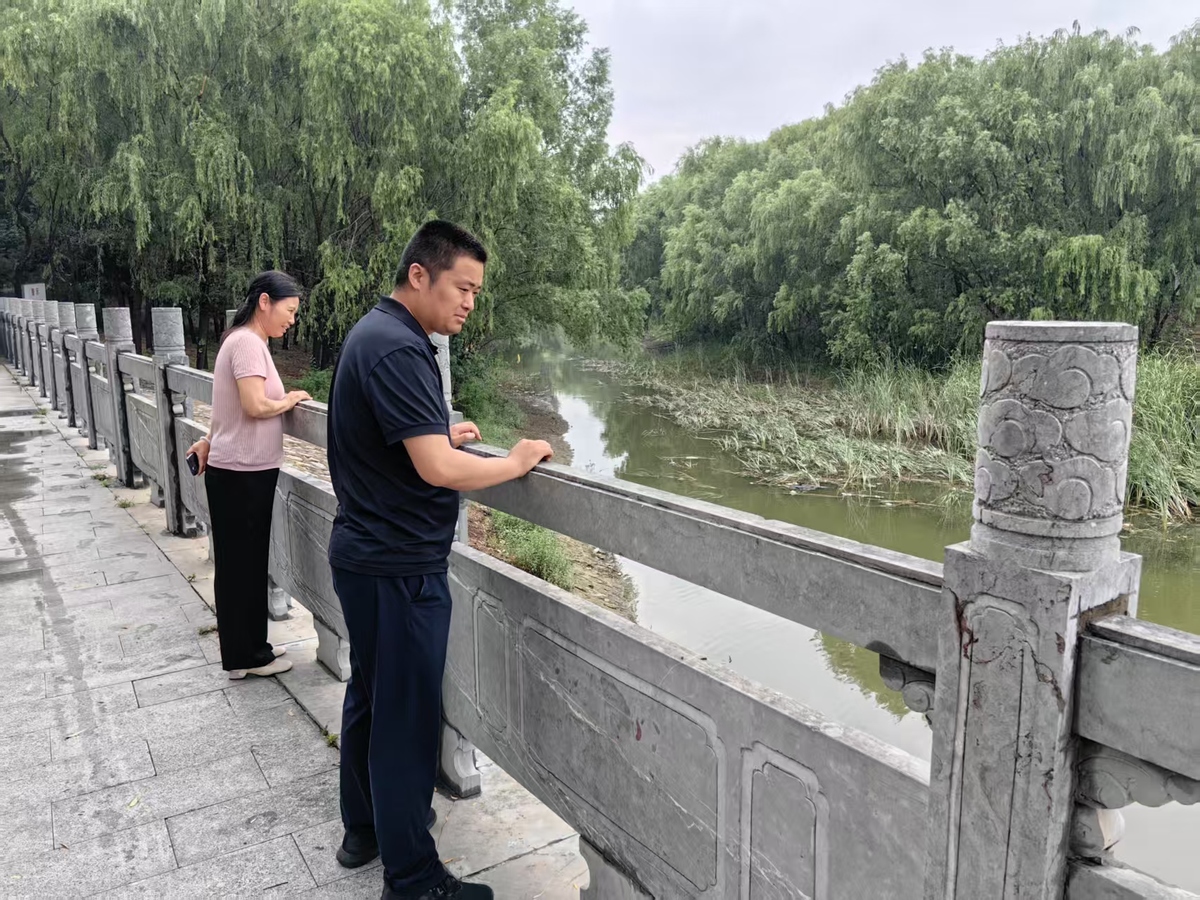 华安办第一总河长、华安街道党工委筹备组组长到引黄入冀补淀工程总干渠（华安段）、濮上河（华安段）开展巡河巡查