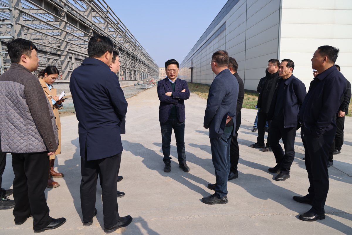 华龙区召开2024年第五次重大项目现场调度会