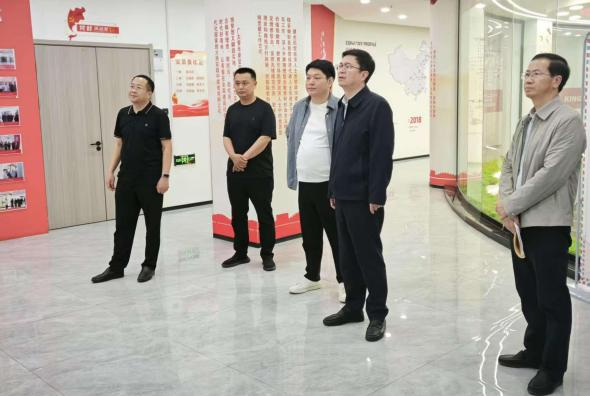 市人社局到我区调研指导社保服务和就业创业工作