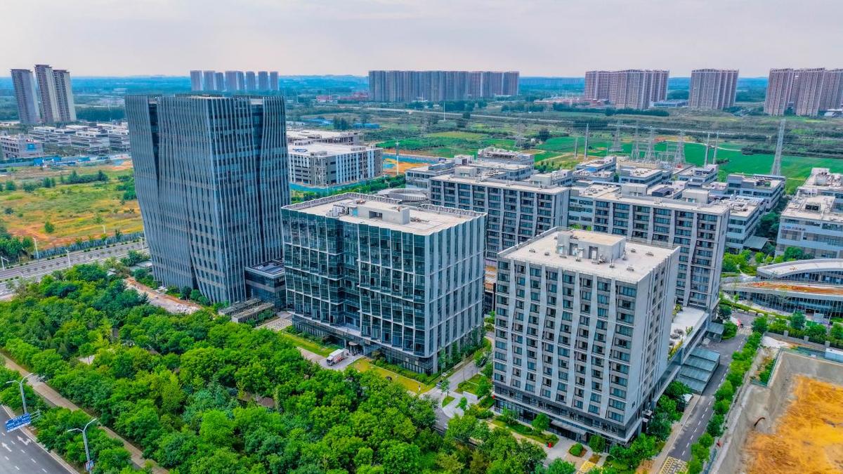 我的航空港故事 | 李娜：科技之光燃希望 博爱之心暖万家
