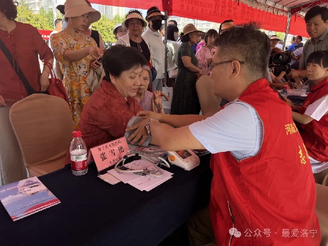 “我为群众办实事”卫生健康义诊志愿服务活动受欢迎