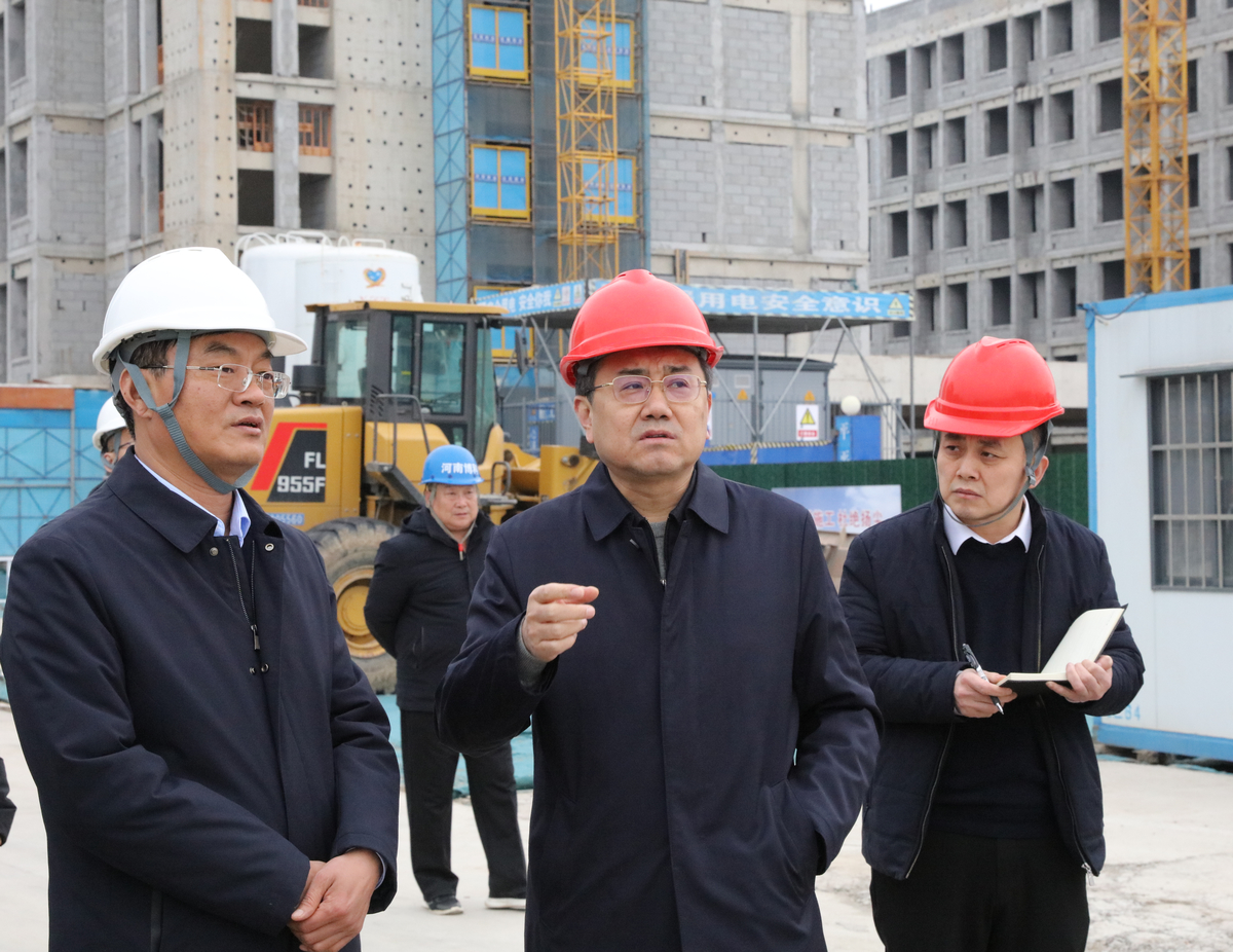 贾晓军调研重点项目复工复产