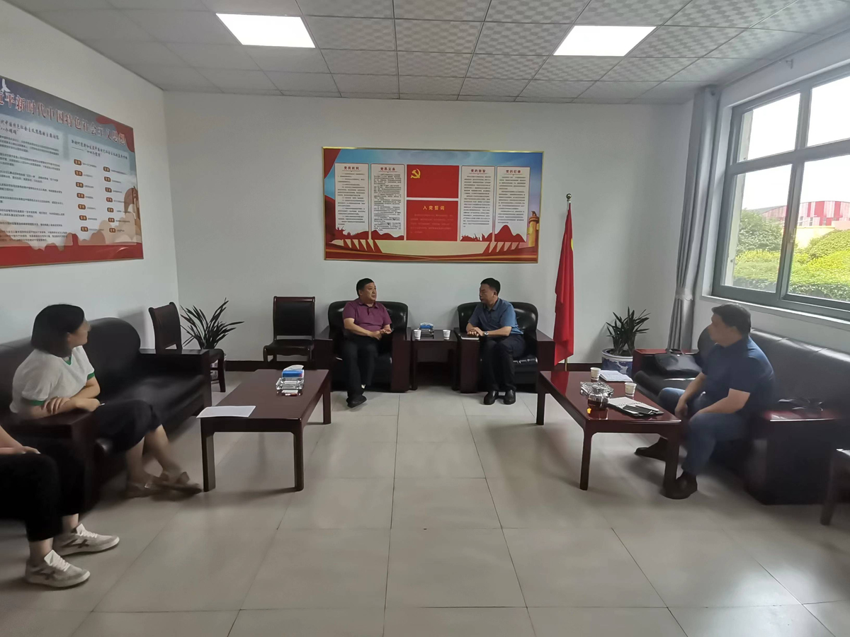 靠前服务，同企业共渡难关