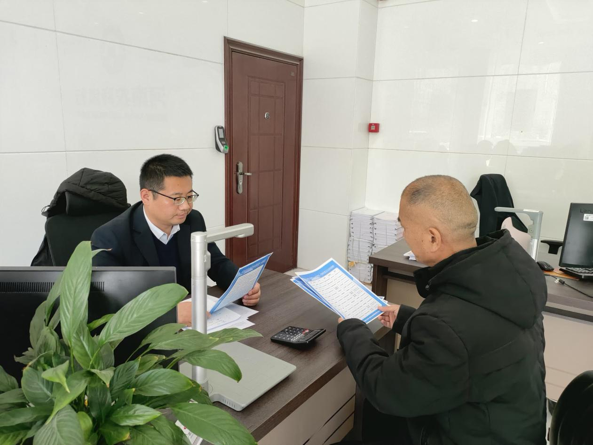 区发改委开展小微企业融资宣传活动
